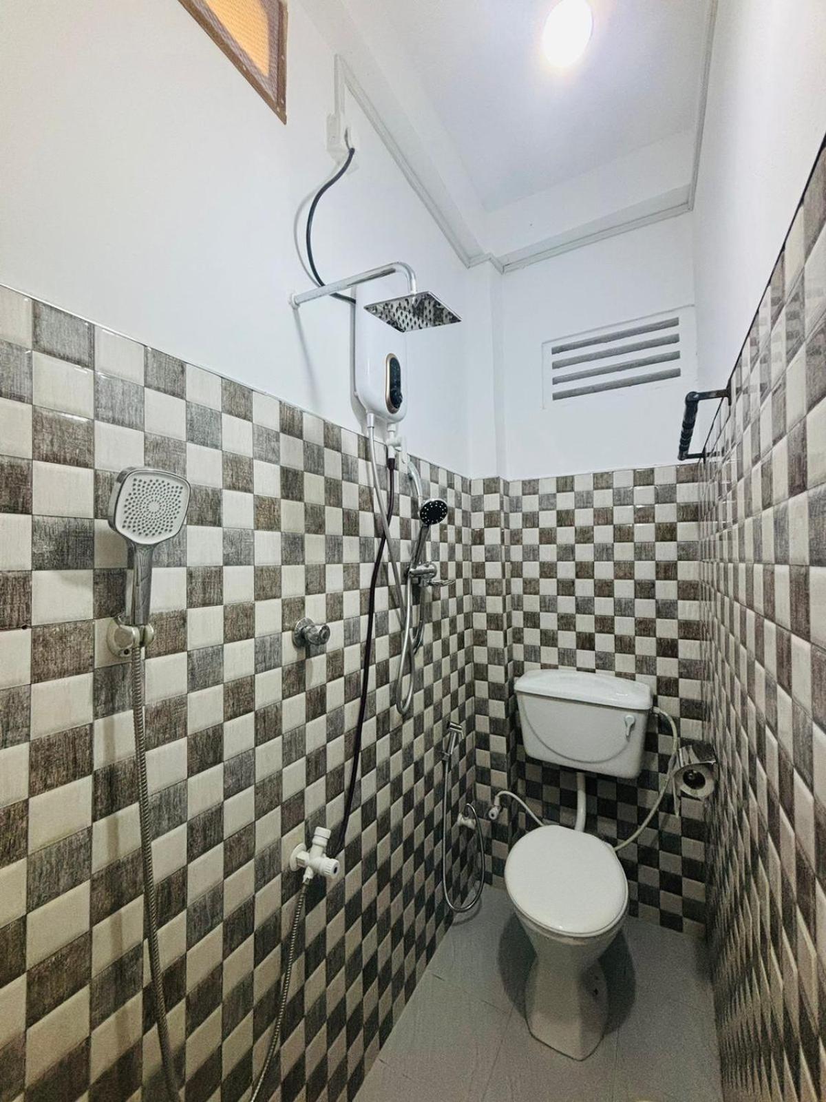 Jaya Villa - Near Airport نيجومبو المظهر الخارجي الصورة